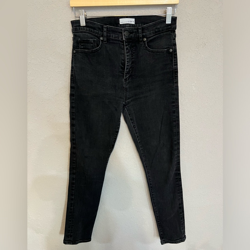 LOFT Black Washed Skinny Jeans Size 4